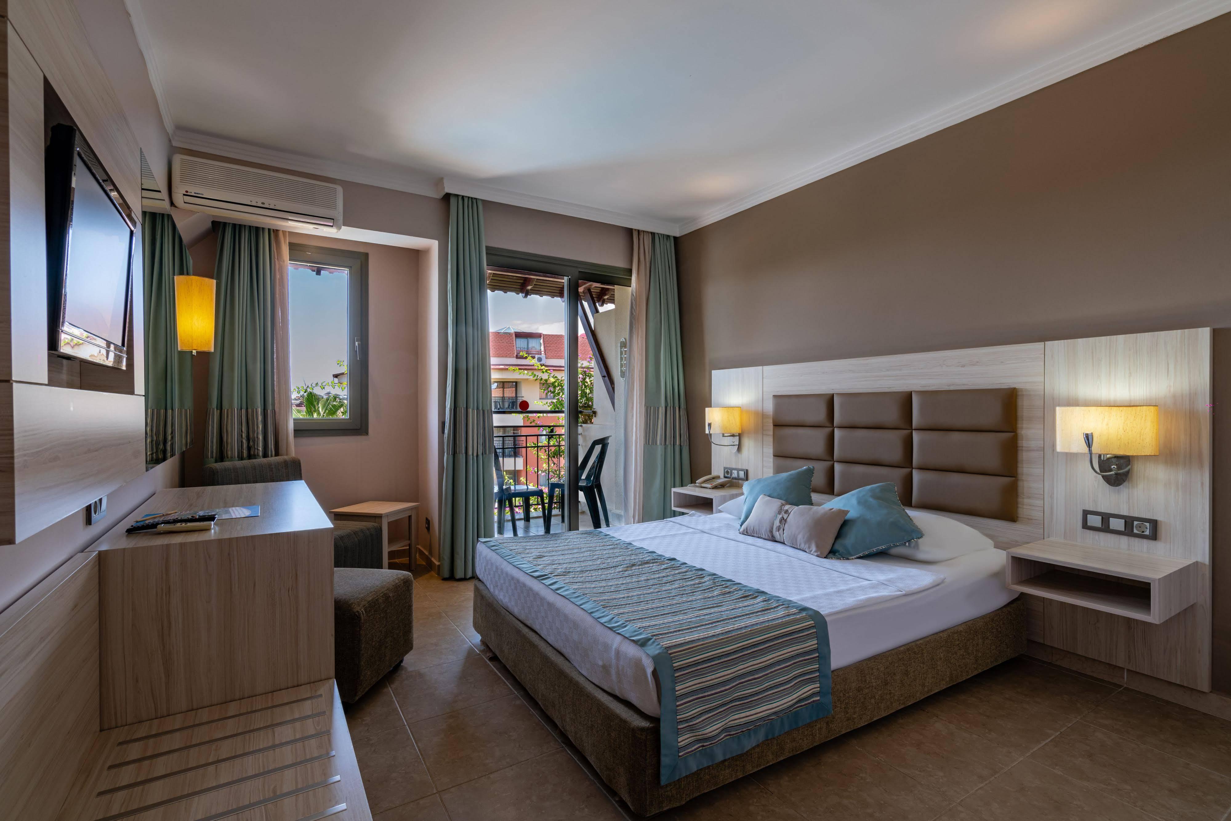 Palmeras Beach Hotel Payallar Buitenkant foto